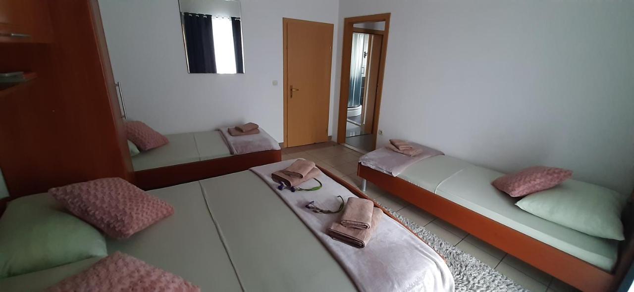 Apartment Narda Baska Voda Luaran gambar