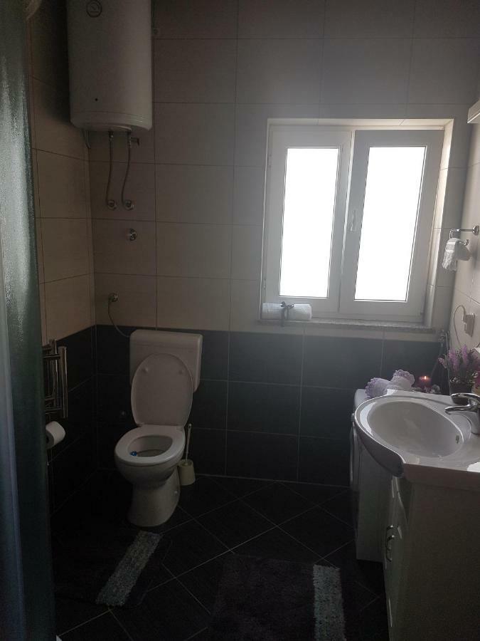 Apartment Narda Baska Voda Luaran gambar