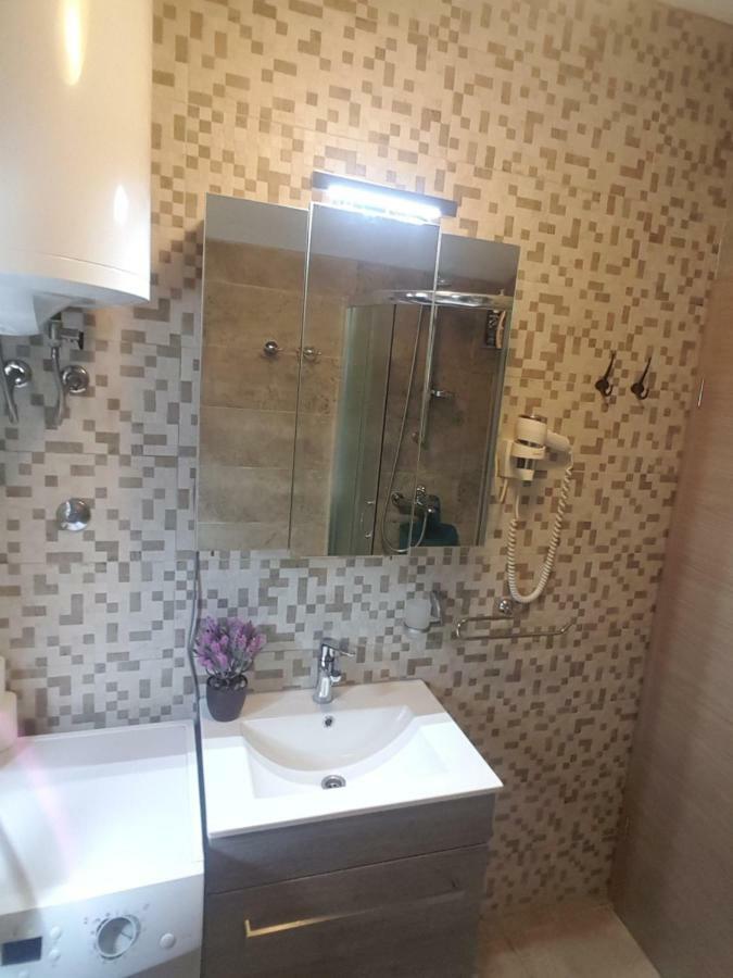 Apartment Narda Baska Voda Luaran gambar